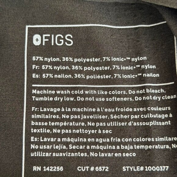 Figs Salta Seamless Longsleeve Underscrub in Black, Size X-Small - Picture 8 of 9